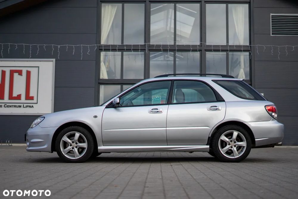 Subaru Impreza SW 2.0 RC - 6