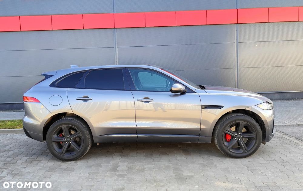 Jaguar F-Pace - 2