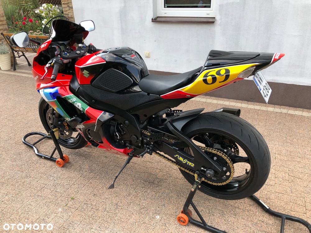 Suzuki GSX-R - 13