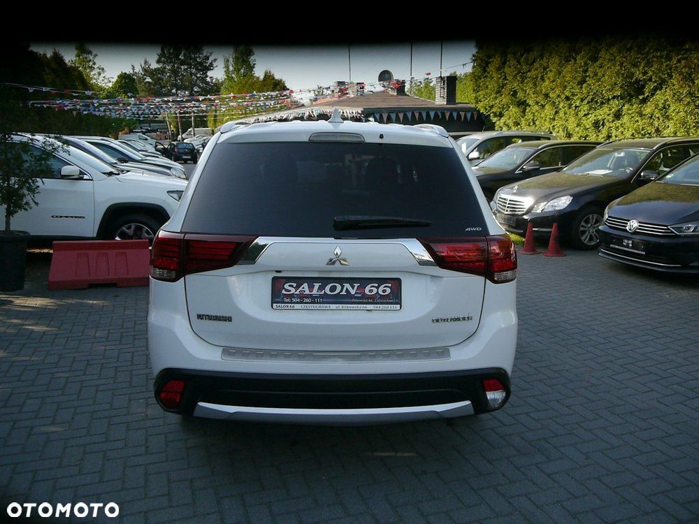 Mitsubishi Outlander 2.2 DI-D 4WD Automatik Diamant Edition+ - 15