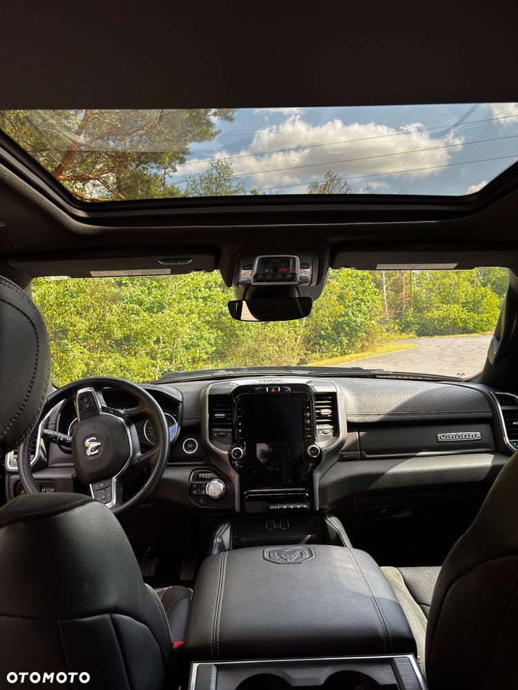 RAM 1500 5.7 eTorque Quad Cab Longbed Laramie Black - 36