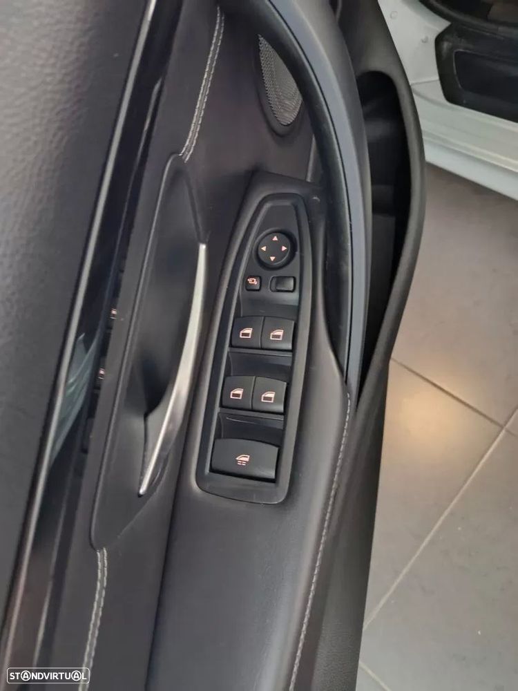 BMW M4 Auto - 51