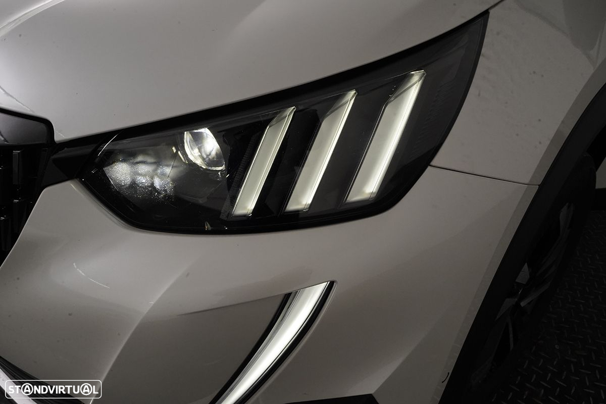 Peugeot 2008 1.2 PureTech GT EAT8 - 6