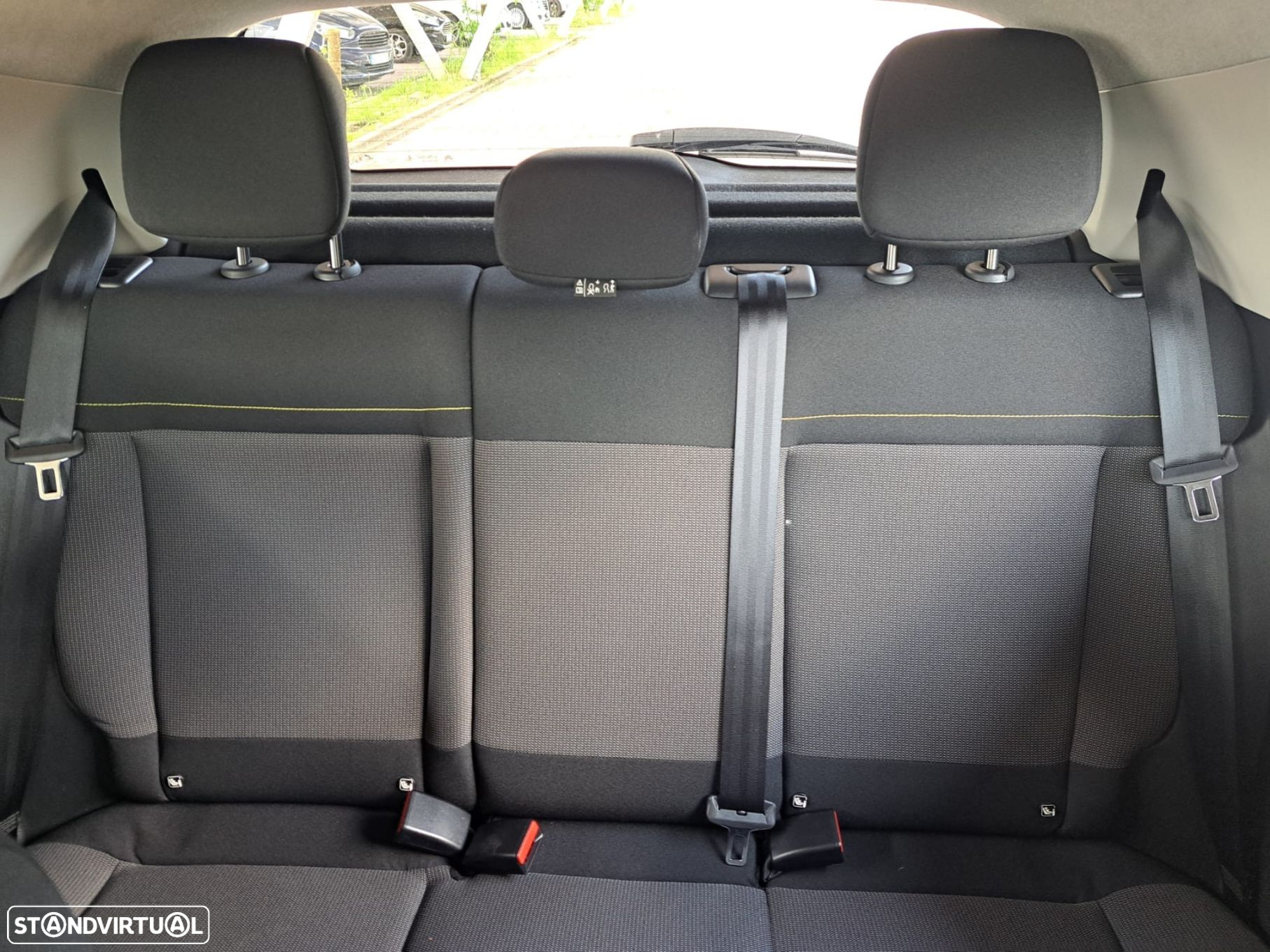 Citroën C3 1.2 PureTech Feel - 25