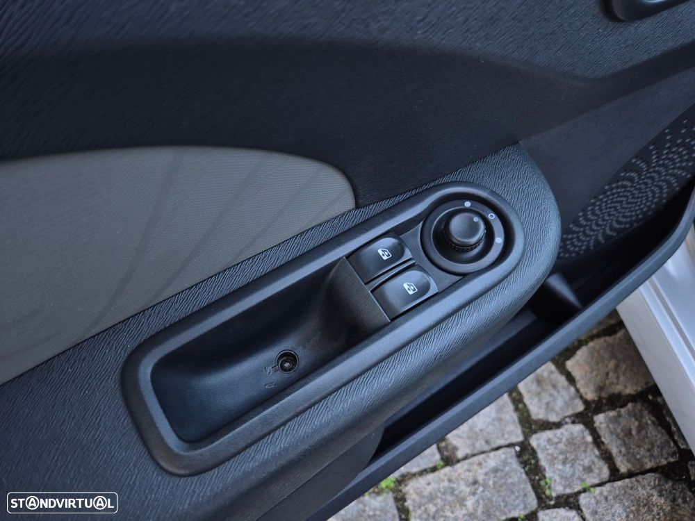 Renault Twingo dCi 75 Expression - 22