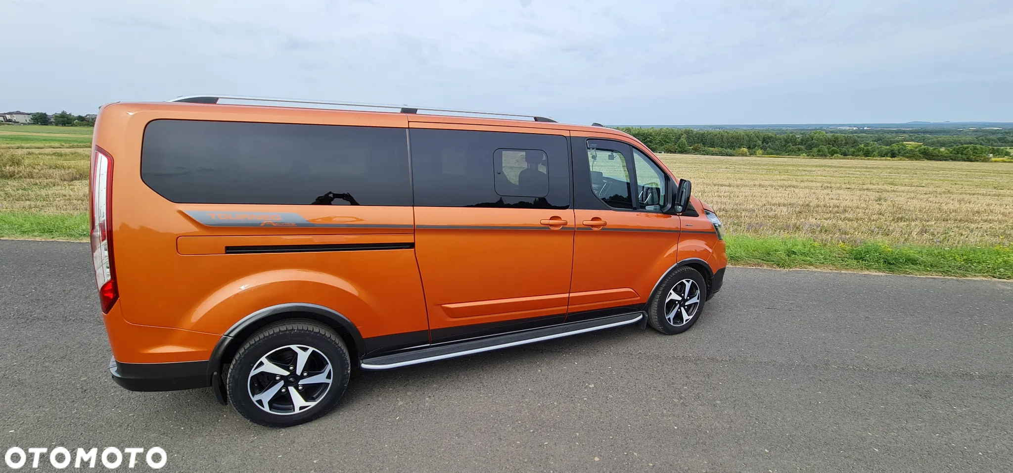 Ford Tourneo Custom 320 L2H1 VA Autm Active - 10