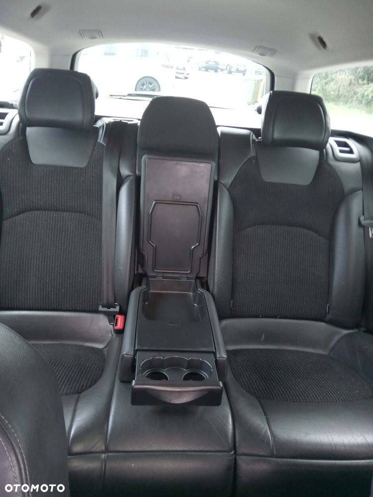 Citroën C5 2.0 HDi Confort - 15
