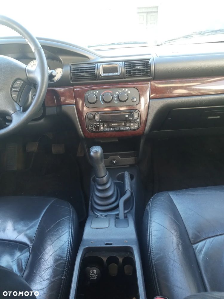 Chrysler Sebring 2.0 LE - 27