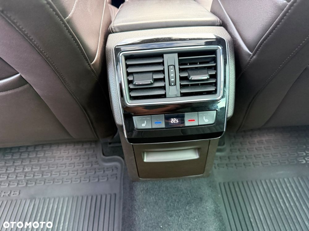 Skoda Superb 2.0 TDI SCR L&K DSG - 20