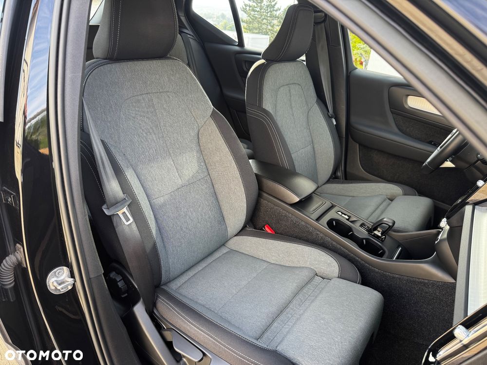 Volvo XC 40 B3 Plus Bright - 30