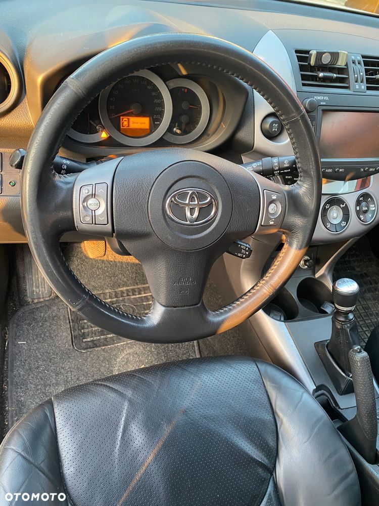 Toyota RAV4 2.2 D-CAT X Platinium - 8