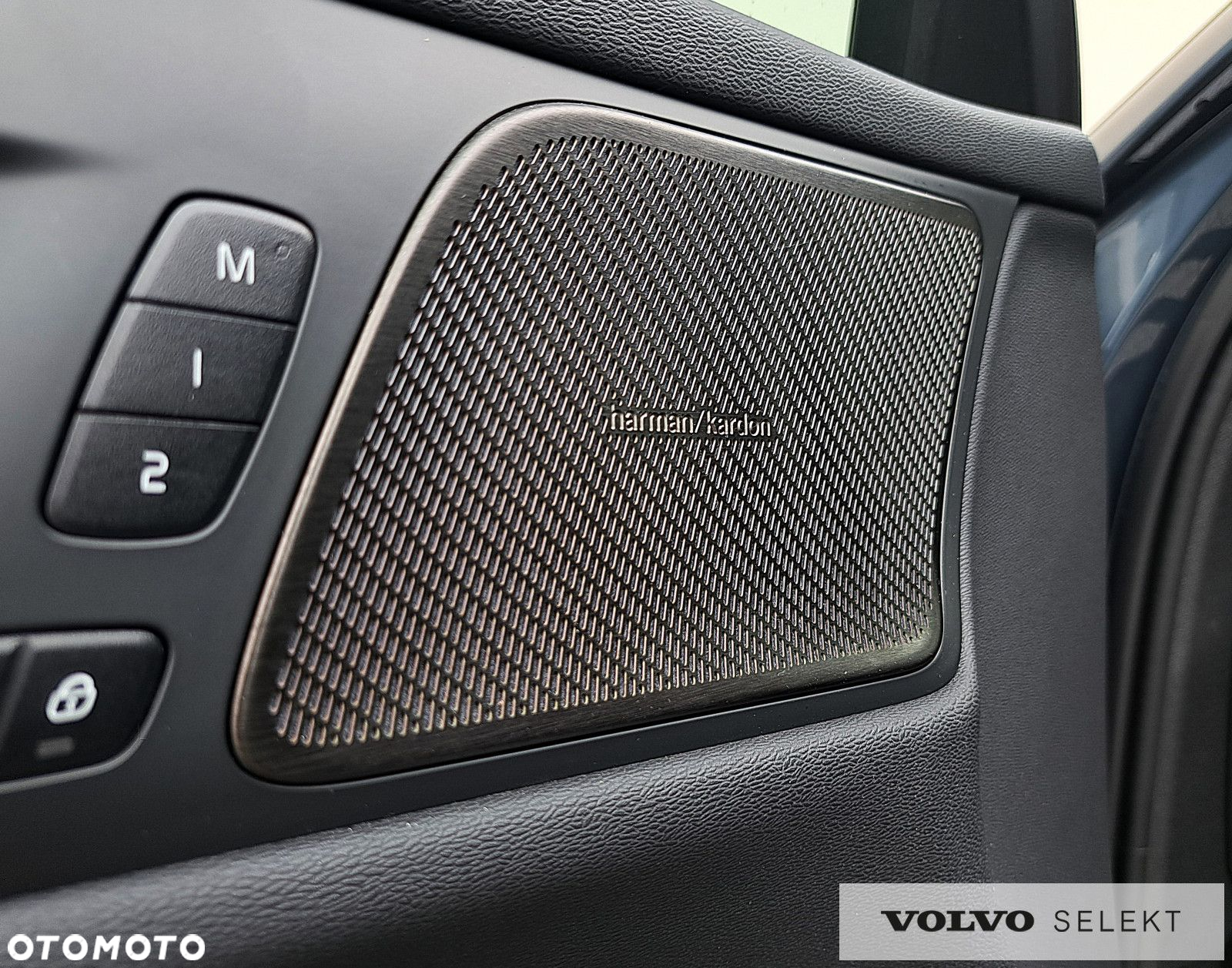 Volvo V60 Cross Country - 30