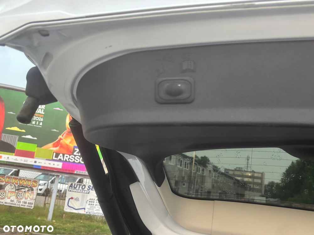 Ford Kuga 1.5 EcoBoost 2x4 Cool & Connect - 32