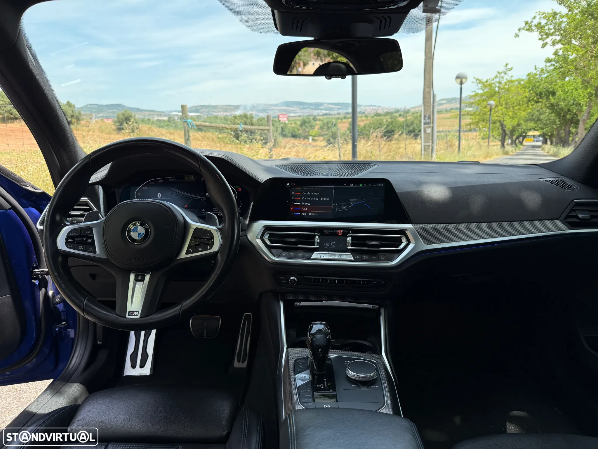 BMW 330 i Pack M Auto - 23