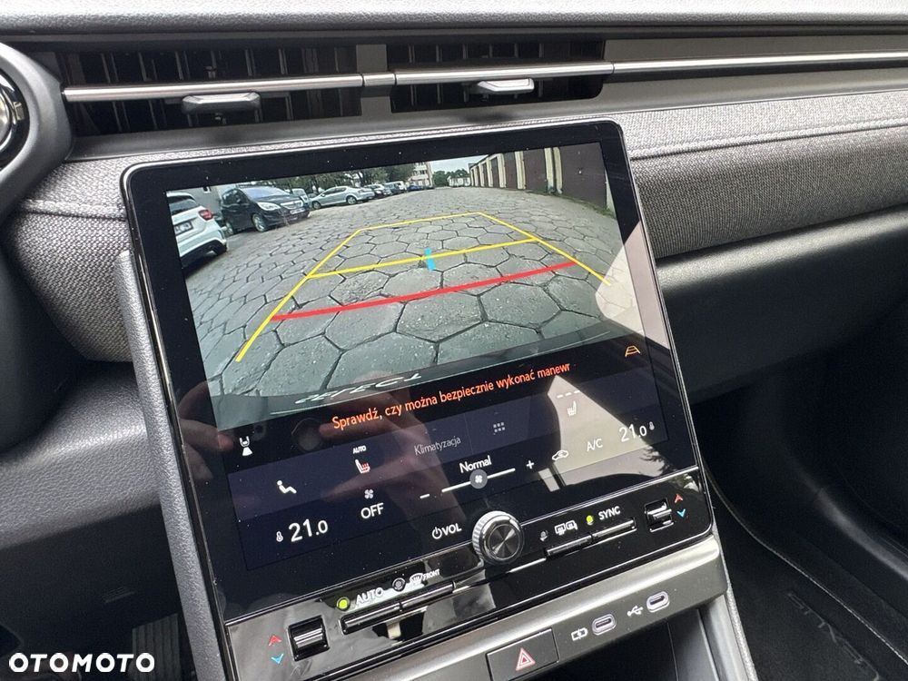Lexus LBX 1.5 Hybrid - 16