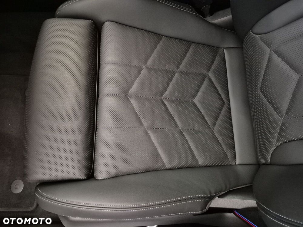 BMW Seria 5 540d xDrive mHEV M Sport - 14