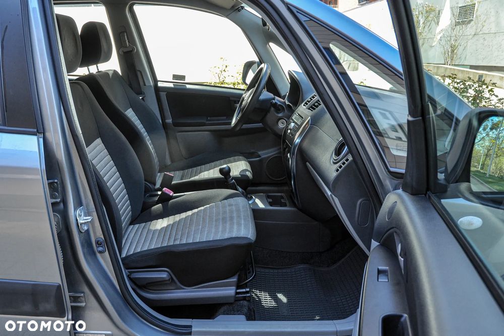 Suzuki SX4 - 11