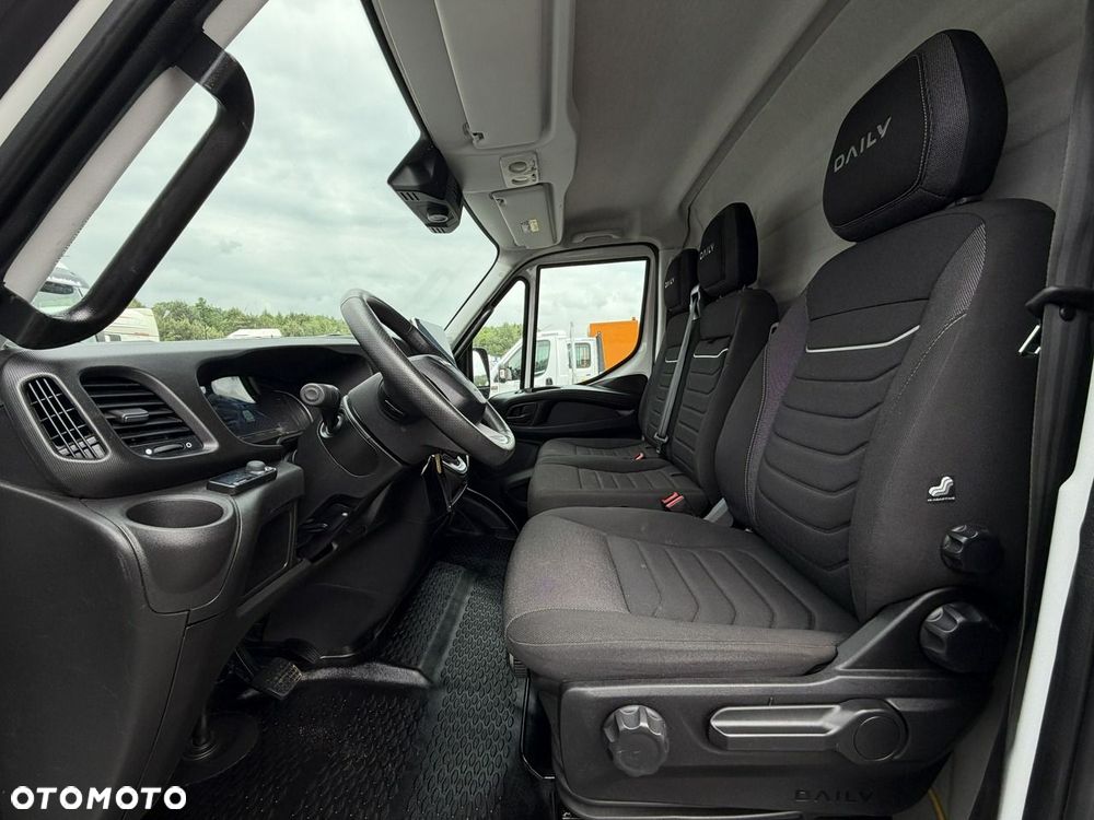Iveco Daily 35S18 - 21
