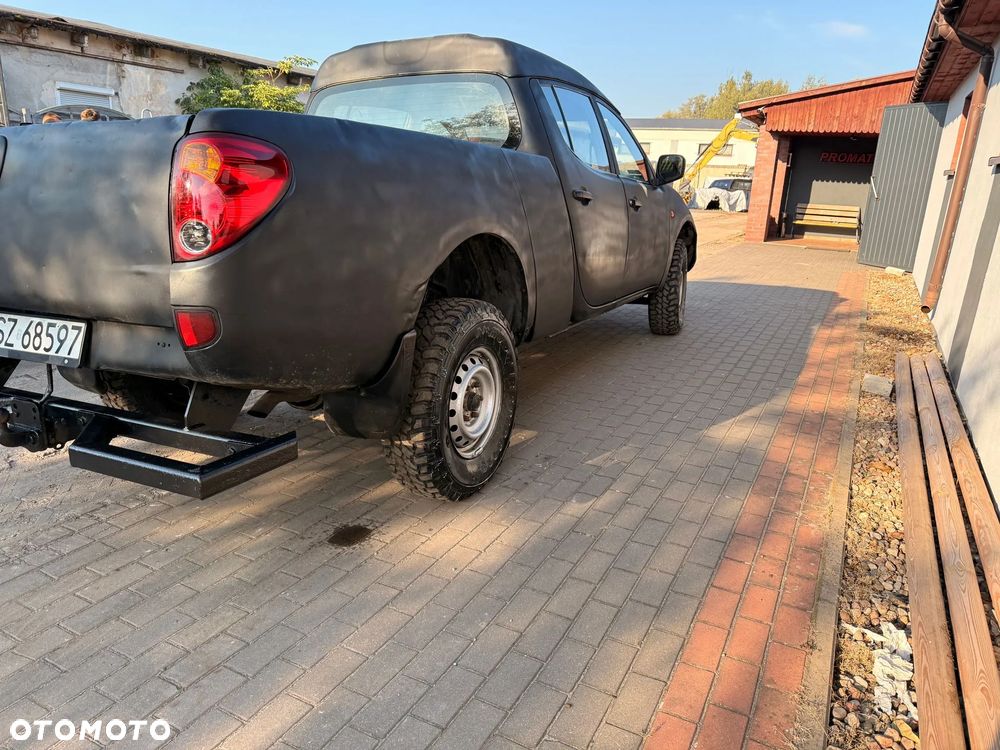 Mitsubishi L200 - 4