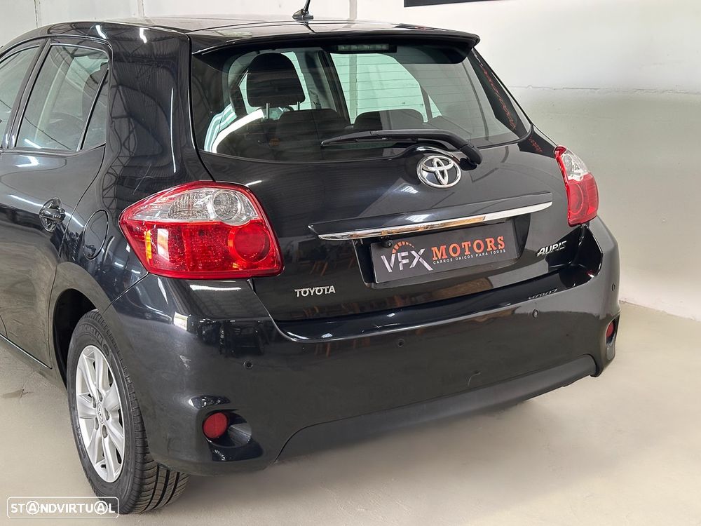 Toyota Auris 1.4 D-4D Exclusive+Navi - 15