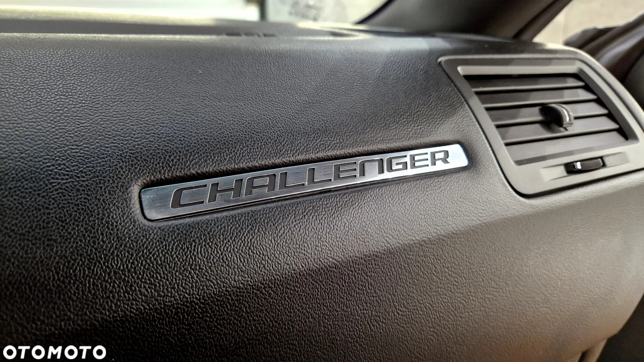 Dodge Challenger Automatik SXT Plus - 26