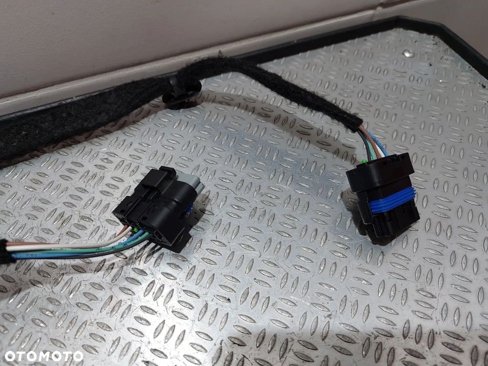 WIĄZKA INSTALACJI DRZWI BOCZNE PRZESUWNE PRAWE RENAULT TRAFIC III 3 R2016 NR 241268768R - 2