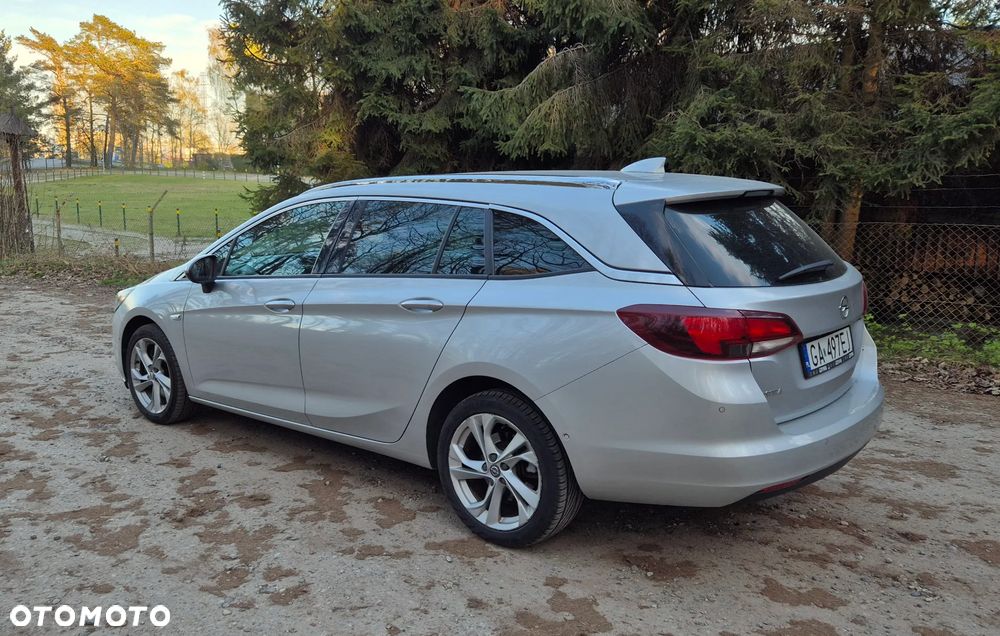 Opel Astra 1.6 CDTI Dynamic - 4