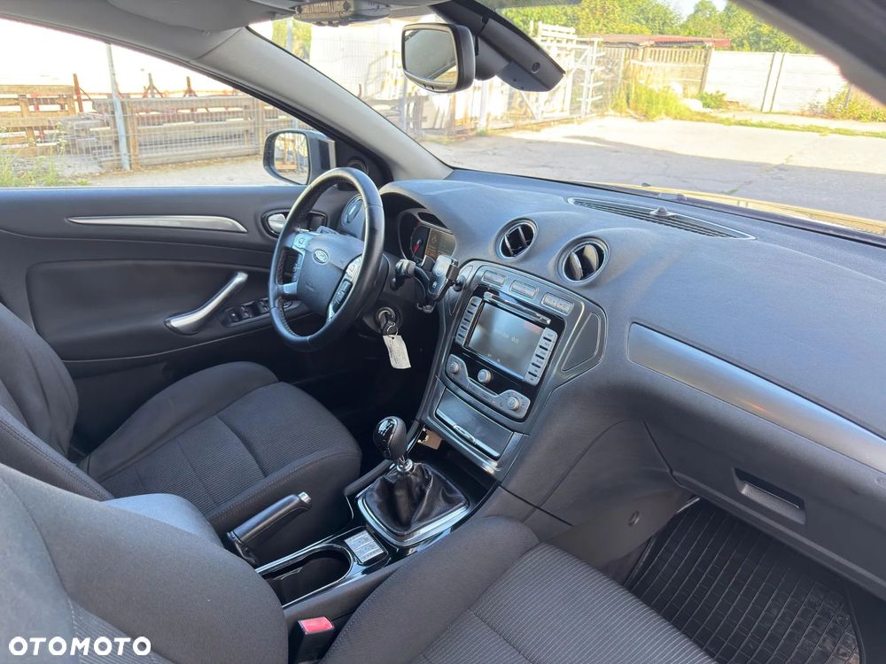 Ford Mondeo 2.0 TDCi Titanium - 18