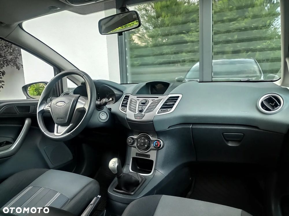 Ford Fiesta - 13