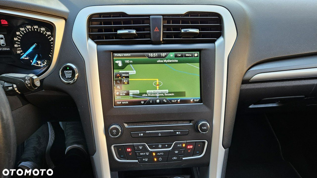 Ford Mondeo - 30