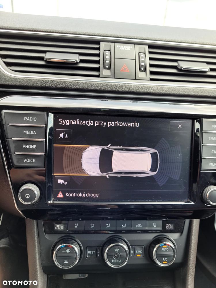 Skoda Superb 2.0 TSI 4x4 L&K DSG - 26