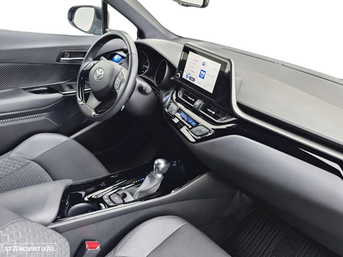 Toyota C-HR - 11