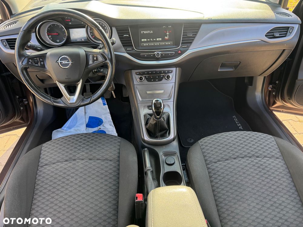 Opel Astra 1.4 T Dynamic - 22