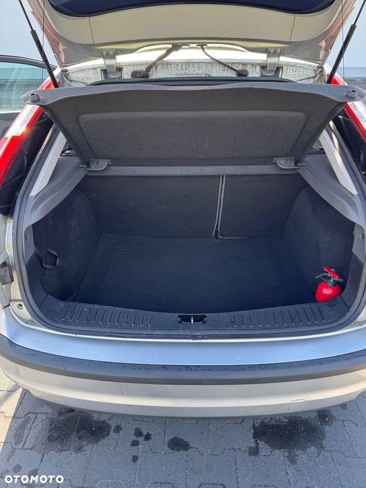 Ford Focus - 10