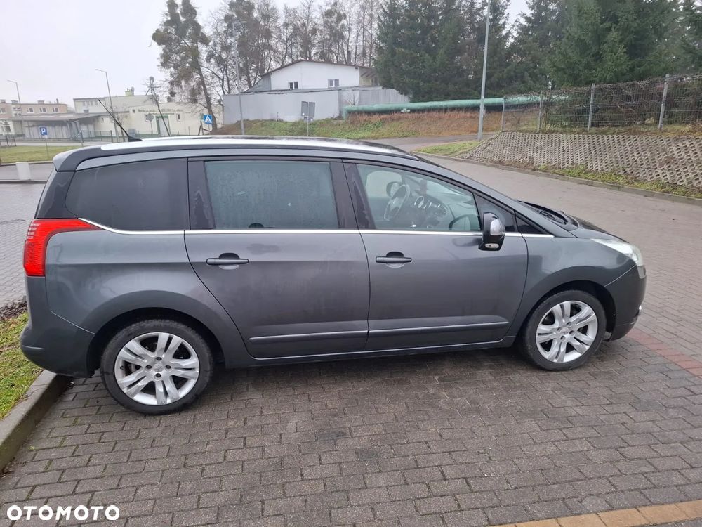 Peugeot 5008 2.0 HDi Family 7os - 2