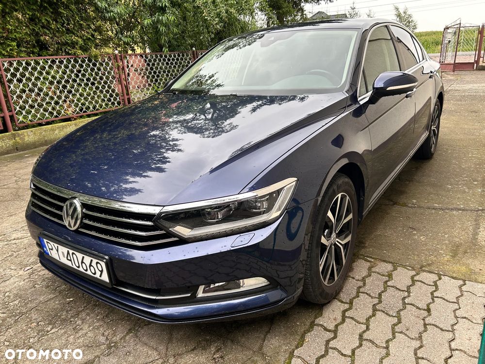 Volkswagen Passat 1.8 TSI BMT Comfortline - 1