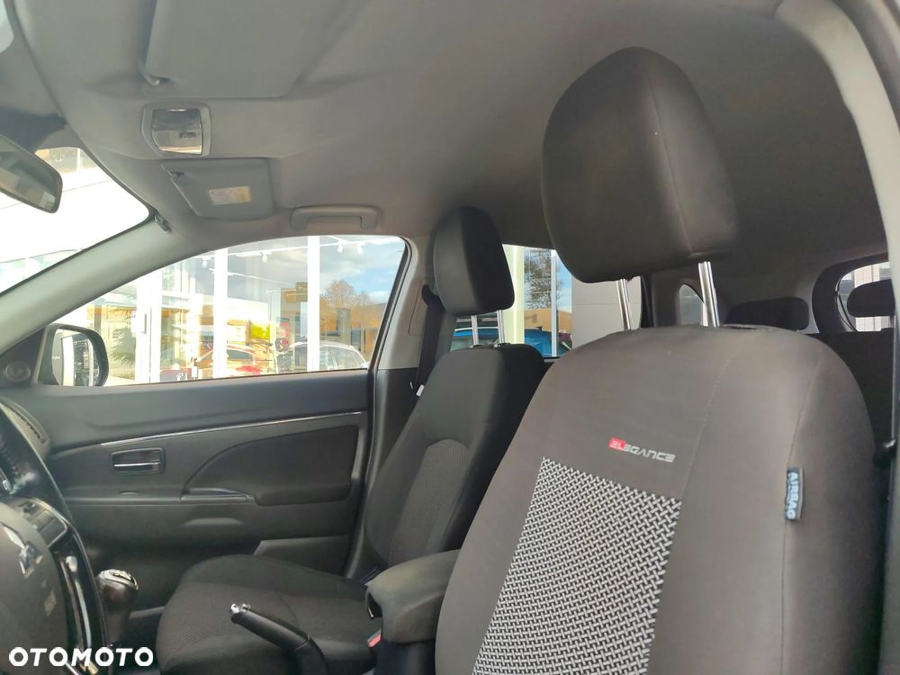 Mitsubishi ASX 1.6 Instyle - 10