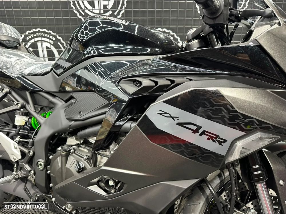 Kawasaki Ninja ZX-4RR 2026 (FINANCIAMENTO 0% JUROS) - 4