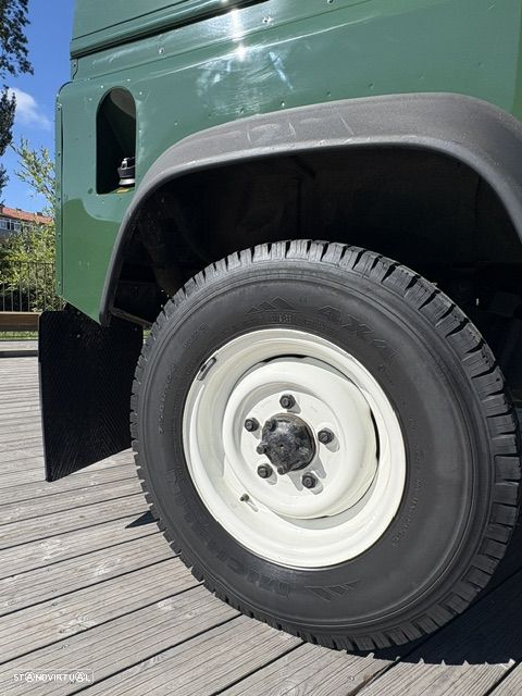 Land Rover Defender 90 2.5 TD5 Metal Top - 56