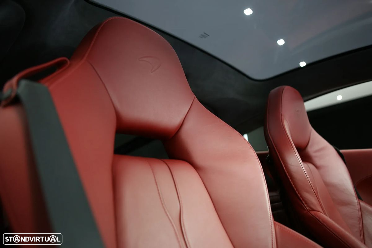 McLaren 570 - 12