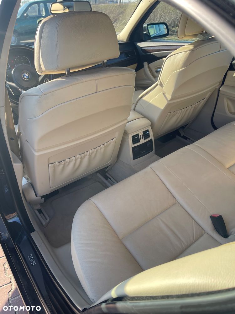 BMW Seria 5 520d - 20