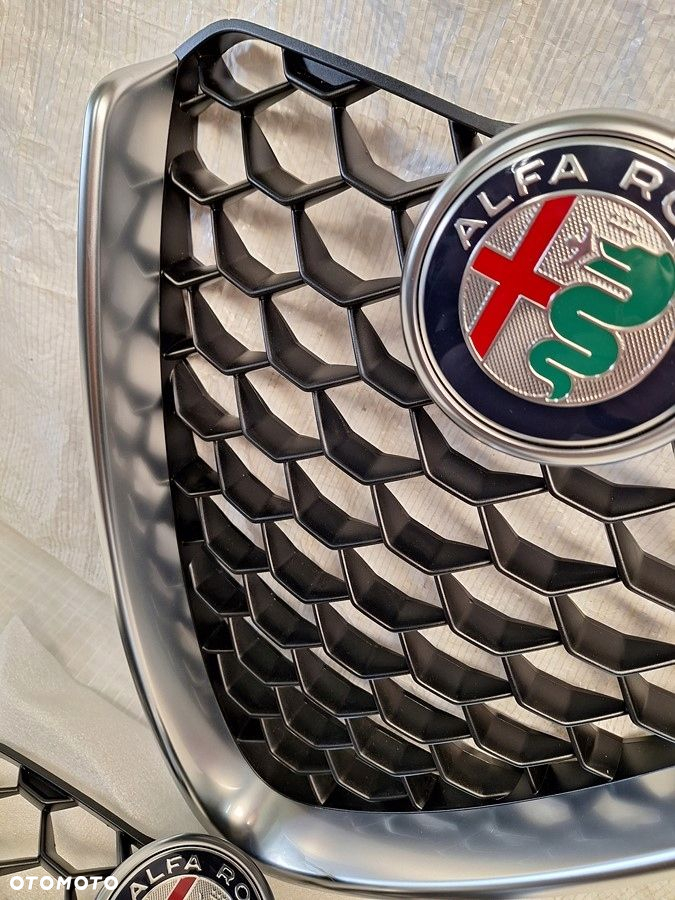 atrapa grill alfa romeo giulia veloce chrom satyna orginal nowy - 3