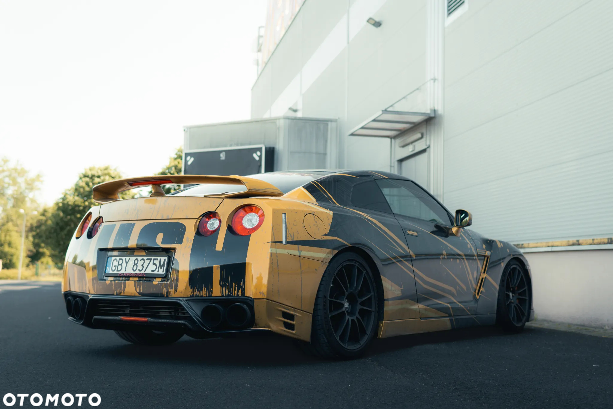 Nissan GT-R Black Edition - 12
