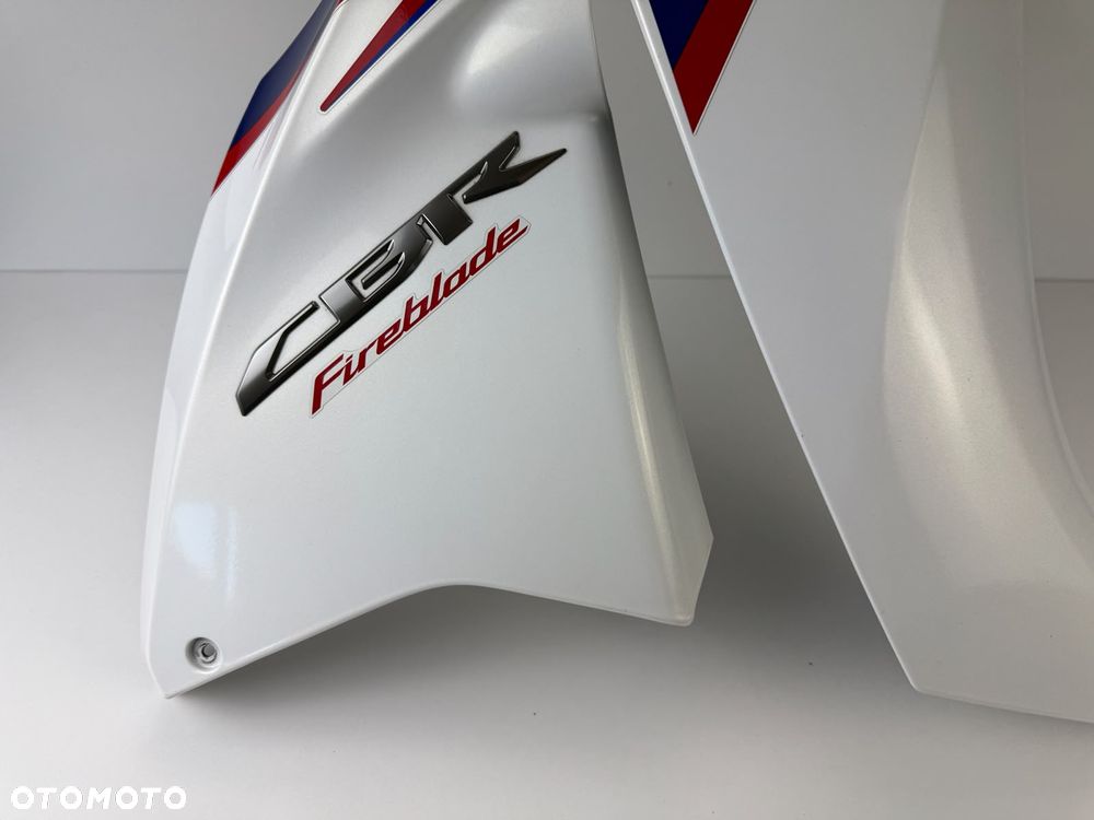 Prawa boczna owiewka bok Honda CBR 1000RR SC59 Lift 2012+ - 4