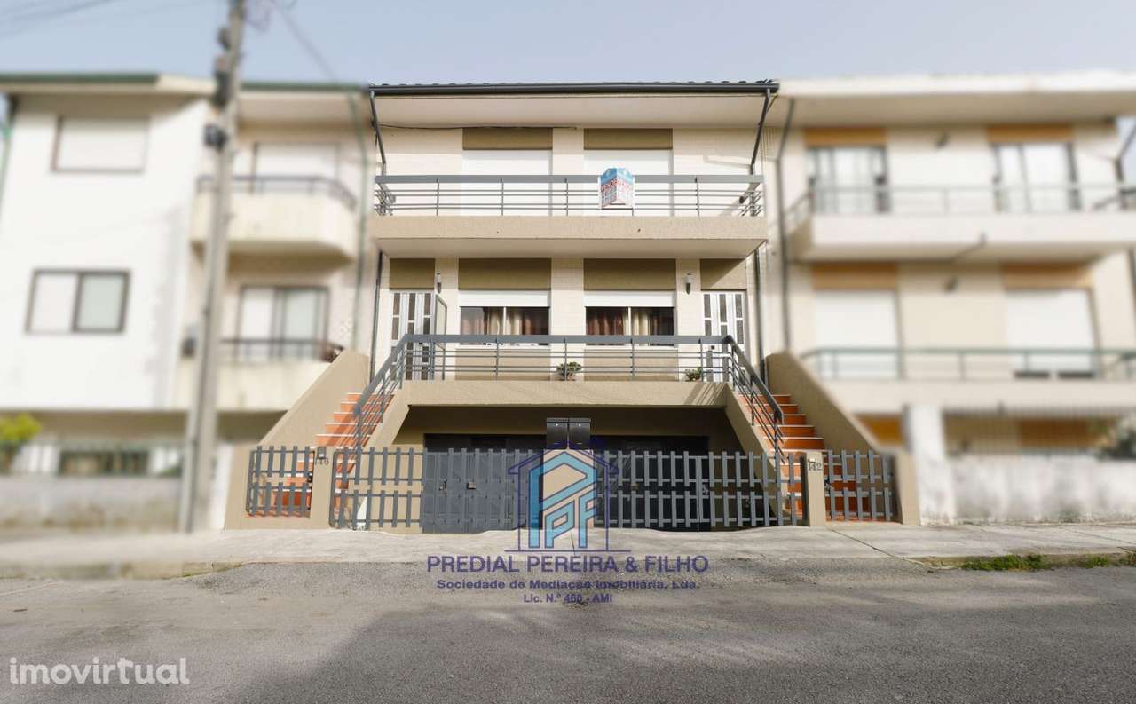 Andar Moradia T2+3 | Remodelado | Gueifães-Maia | Junto à Escola EB... - Grande imagem: 2/30