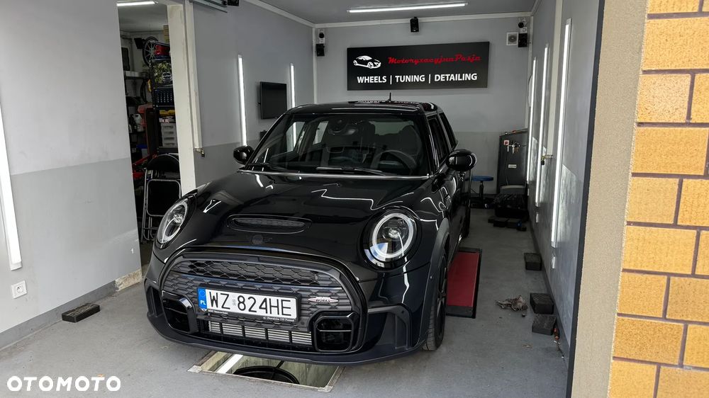 MINI Cooper S John Works Trim - 1