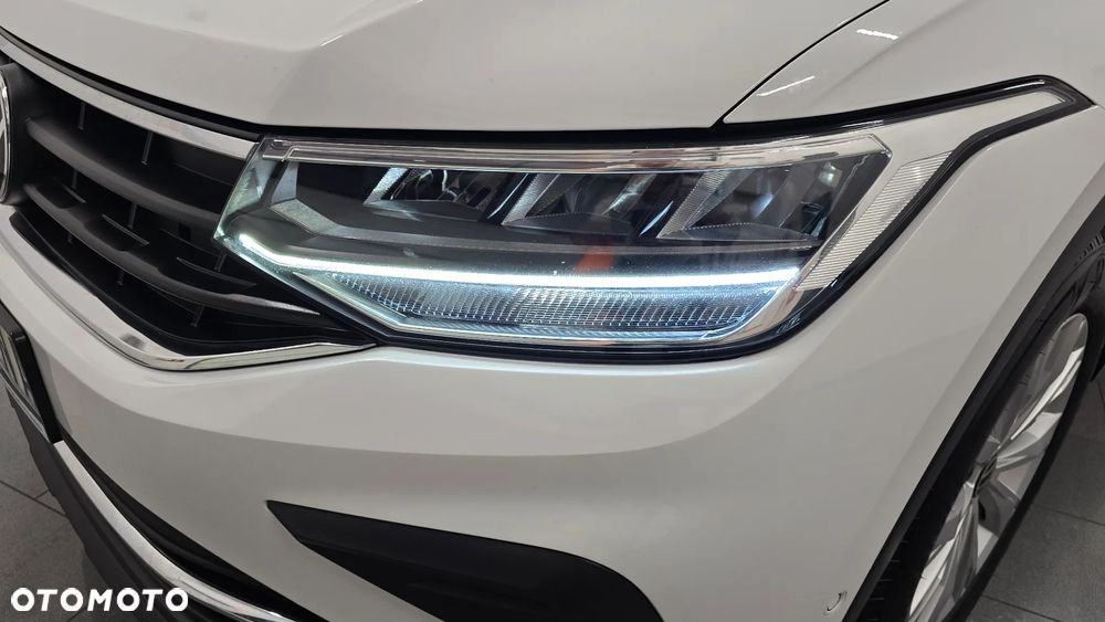 Volkswagen Tiguan 1.5 TSI EVO Elegance DSG - 11