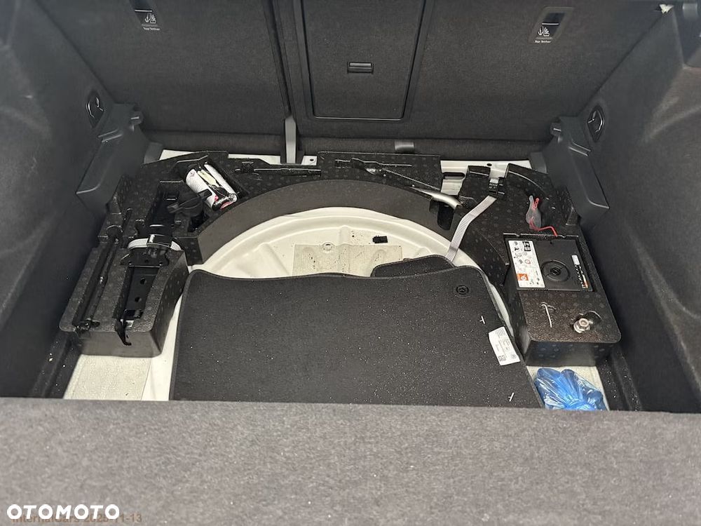 Volkswagen T-Roc 2.0 TDI SCR 4MOTION DSG R-Line - 5