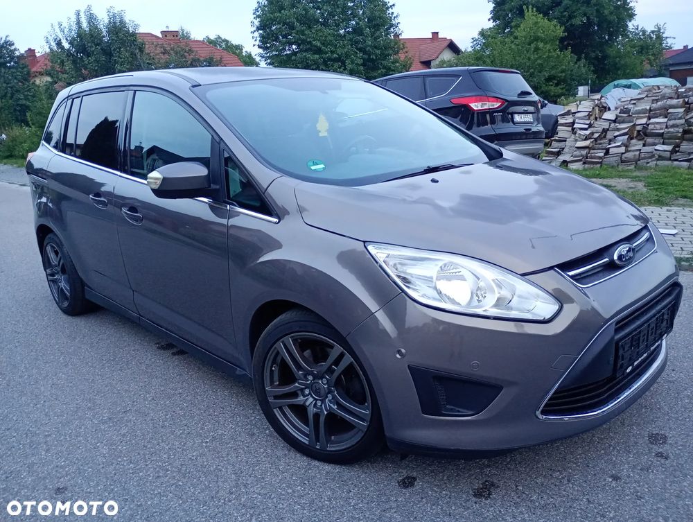Ford Grand C-MAX - 15