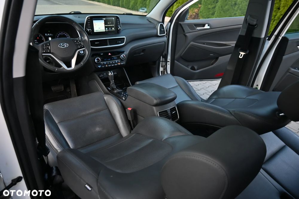 Hyundai Tucson 2.0 CRDi Premium 4WD - 29